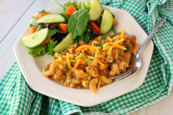 How to Make Cheesy Hamburger Casserole