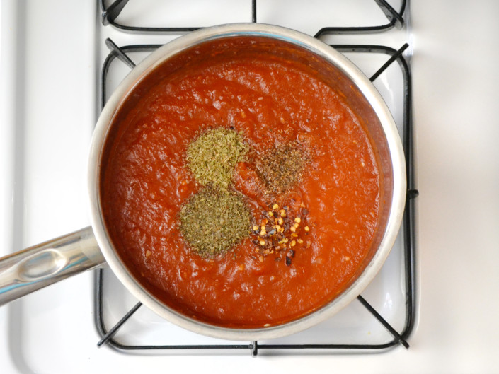 How to Make Tomato Sauce