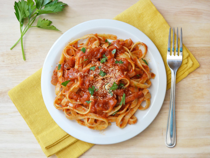 How to Make Tomato Sauce