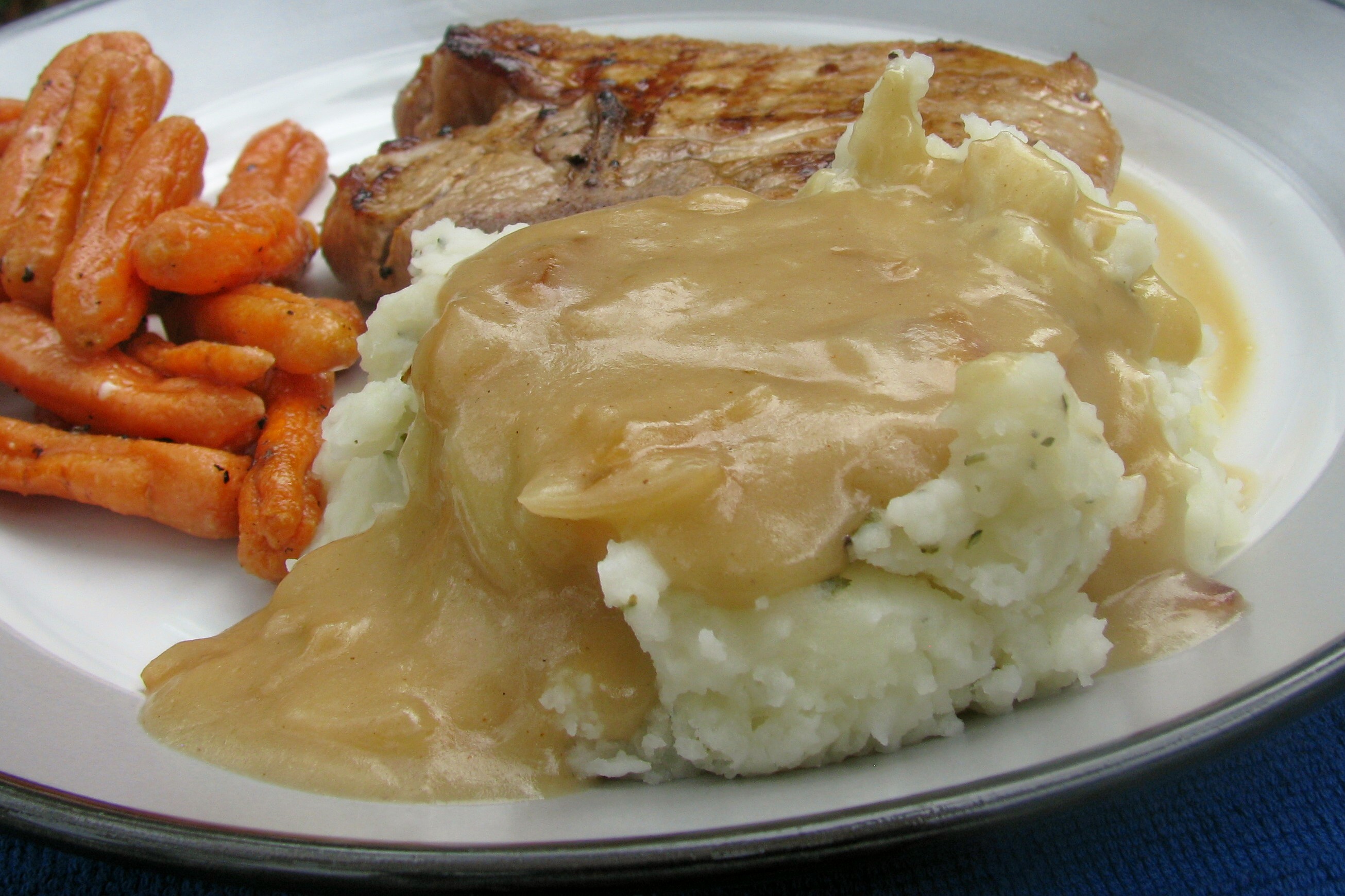 Roasted-Onion Gravy