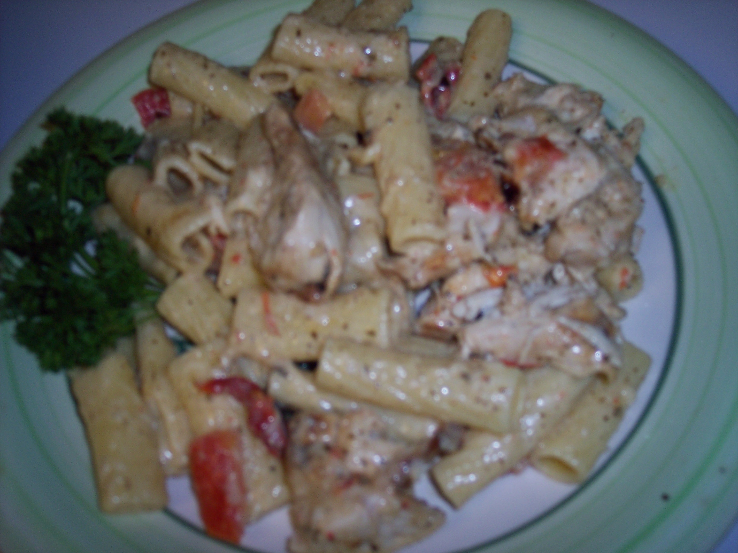 Grilled Chicken Rigatoni With Pesto Alfredo Sauce