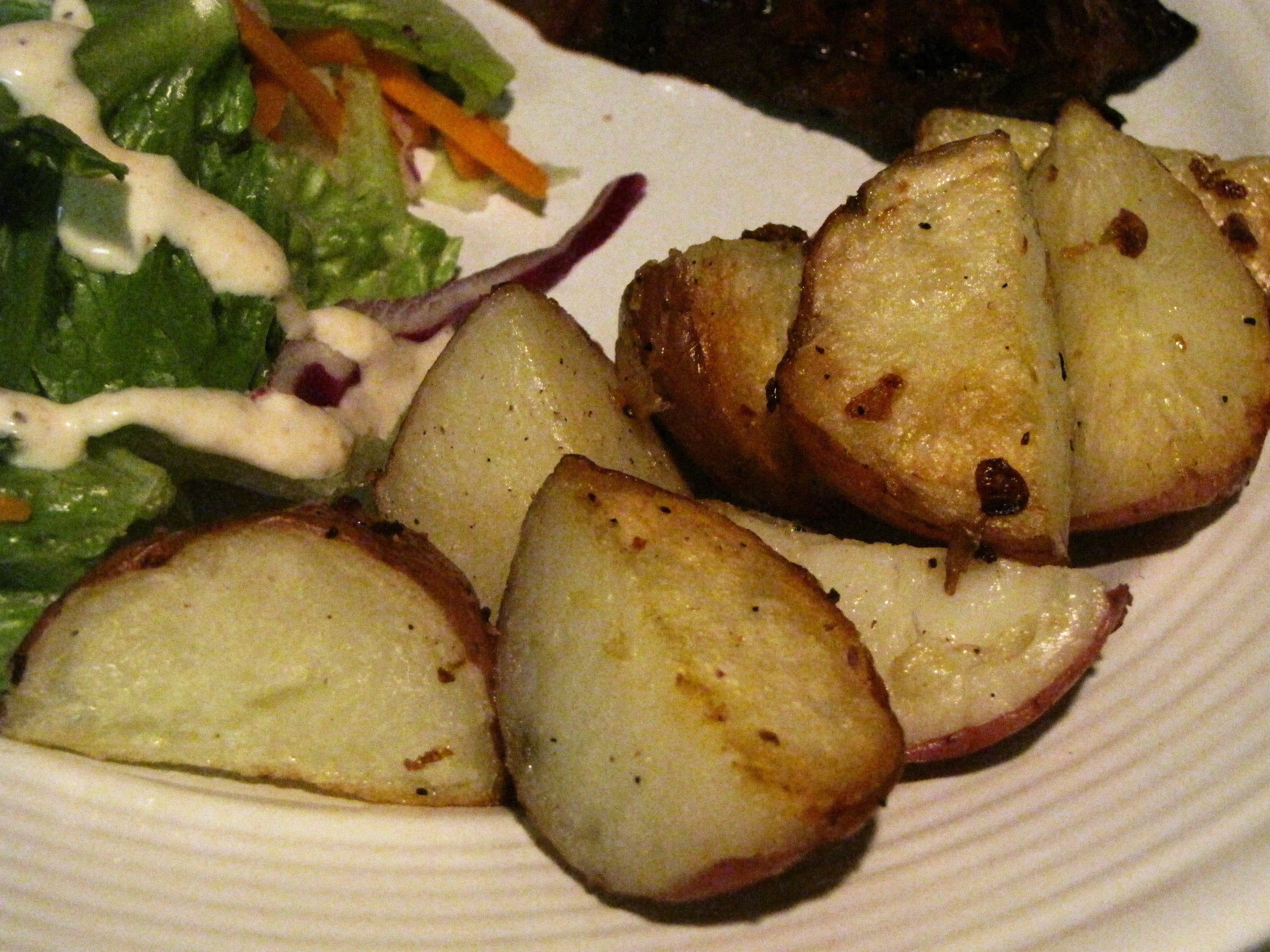 Crispy Garlic Lemon Potatoes