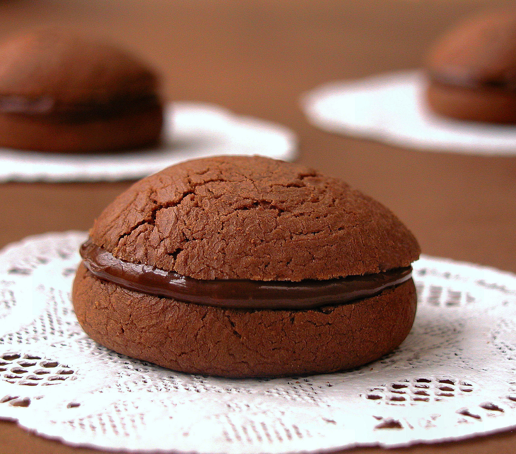 Gianduia Sandwich Cookies (Chocolate-Hazelnut)