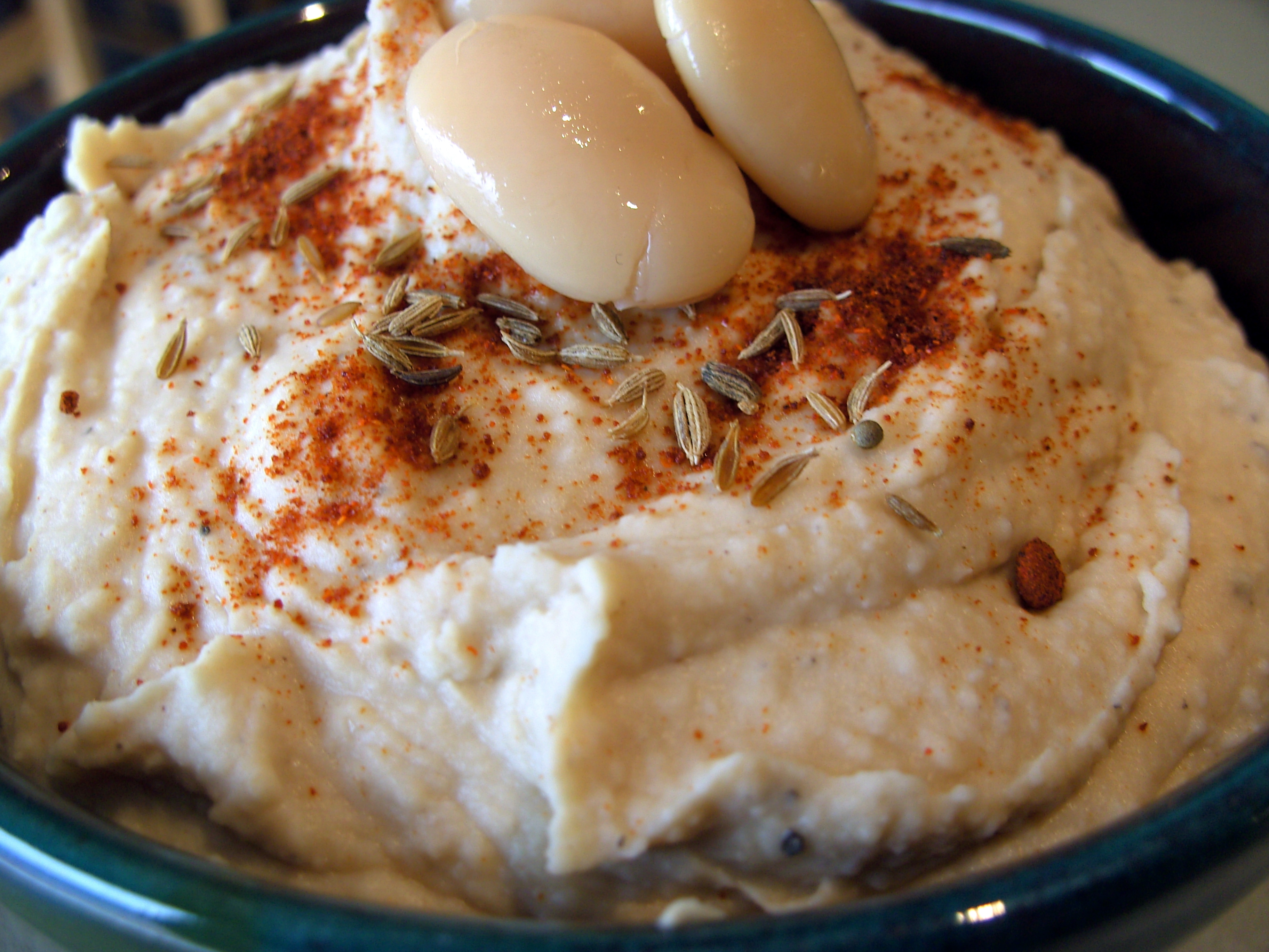 White Bean And Garlic Dip