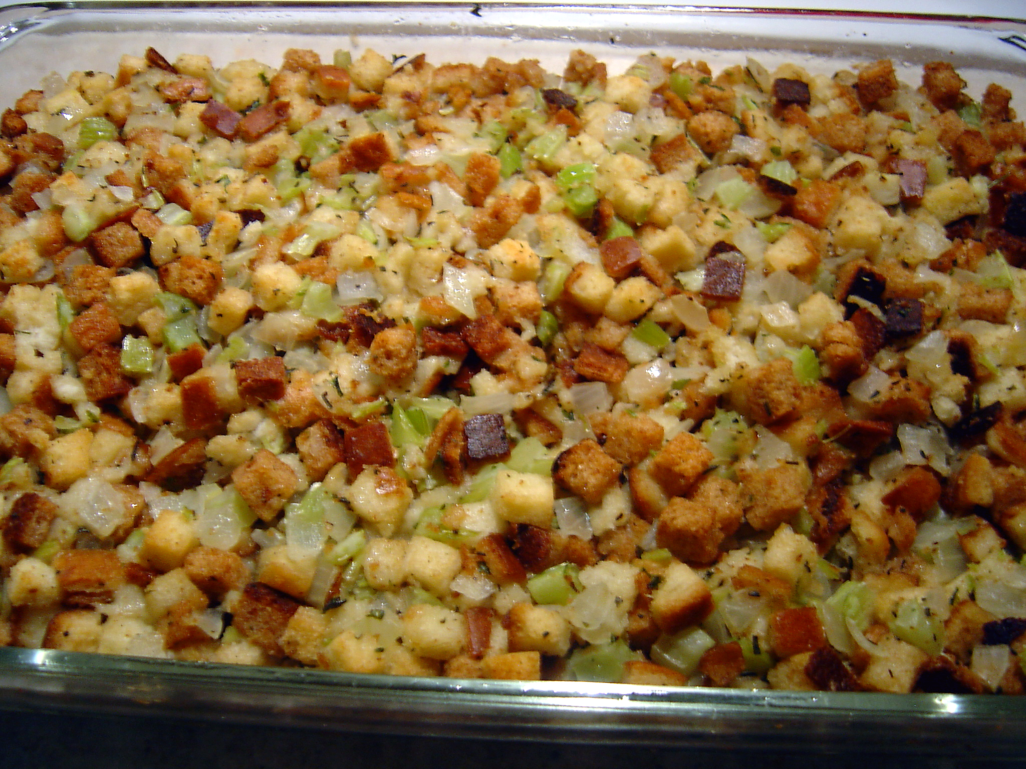 Old-Fashioned Bread And Celery Dressing