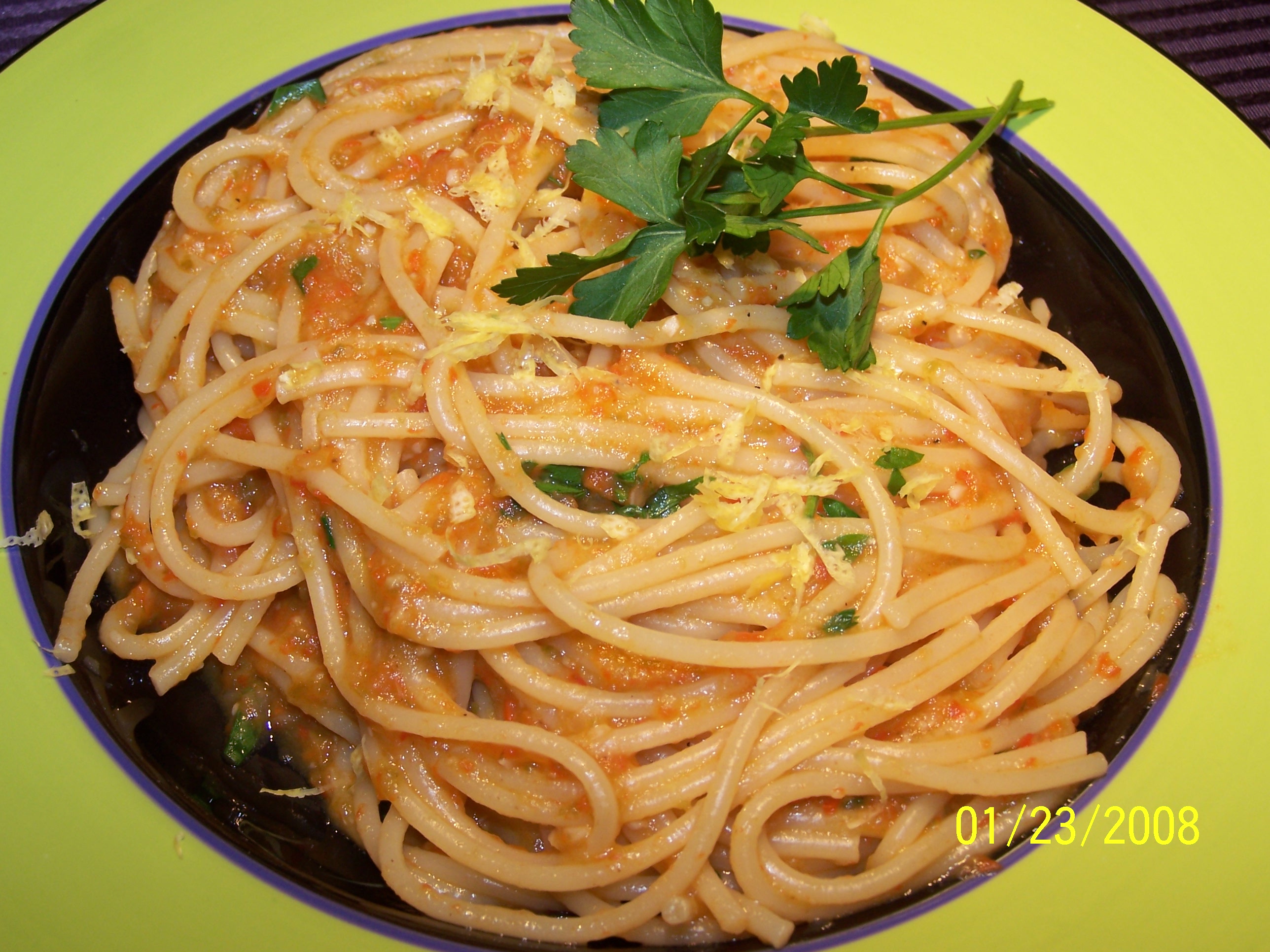 Spaghetti With Sweet Red Pepper Sauce