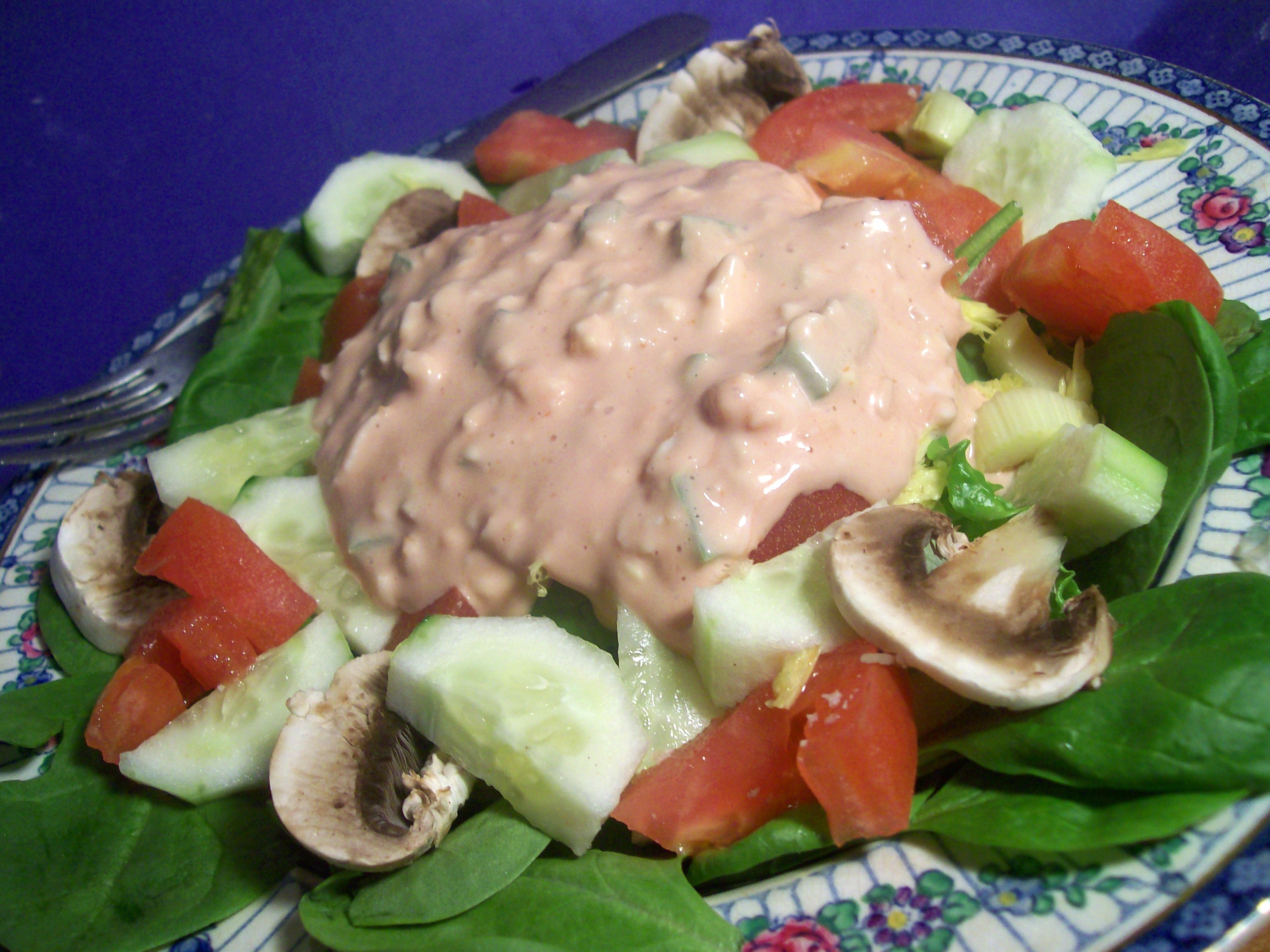 Splendid Lettuce Salad With Thousand Island Dressing