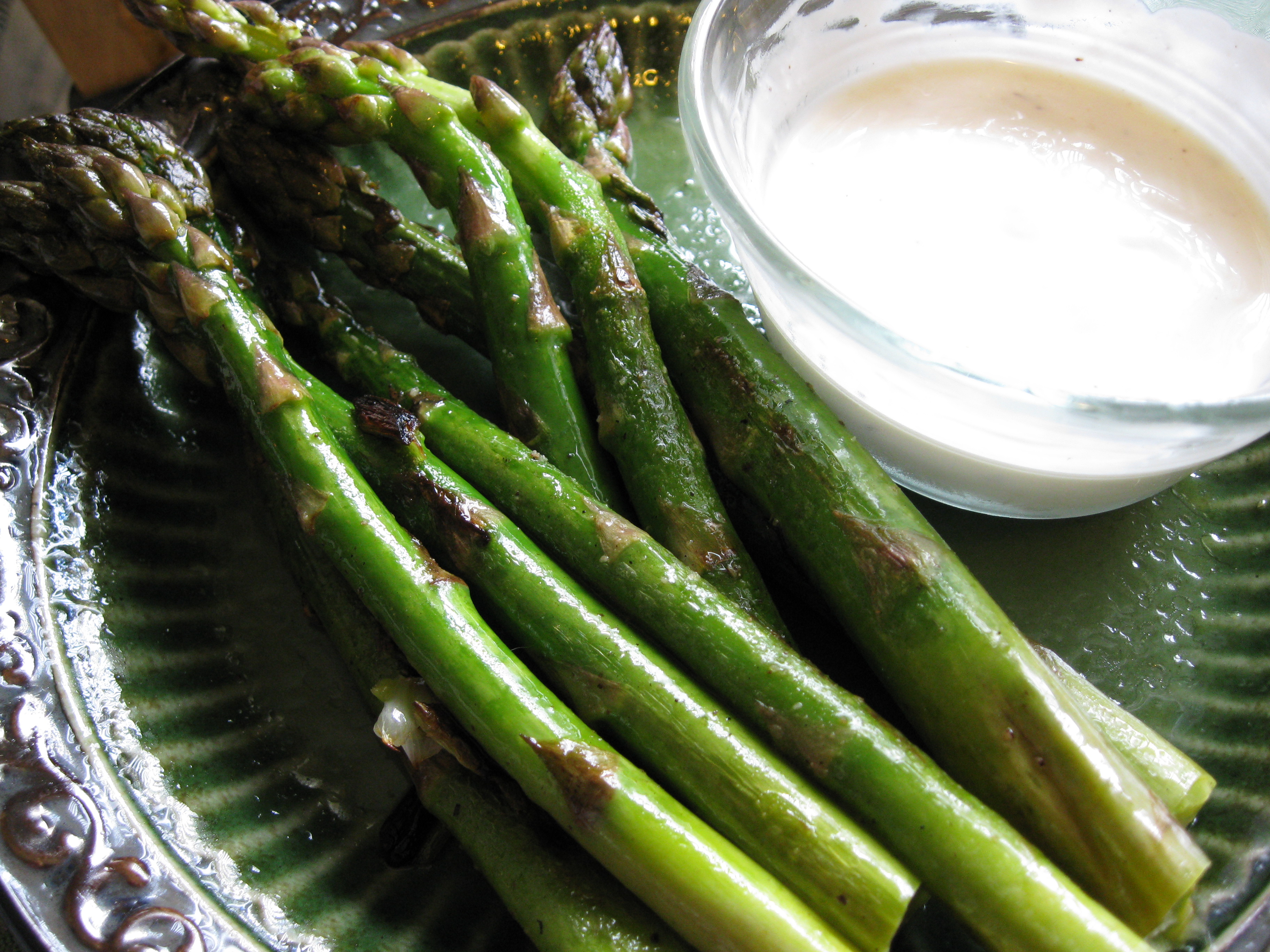 Asparagus With Lemon-Caper Dipping Sauce