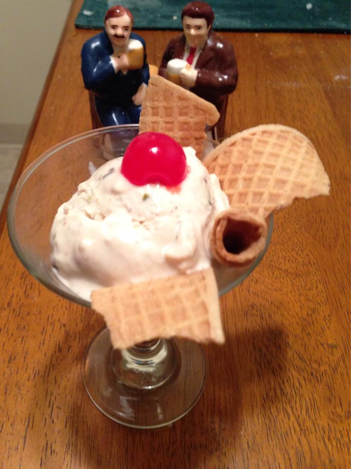 Purrrrfectly Creamy Cannoli Gelato