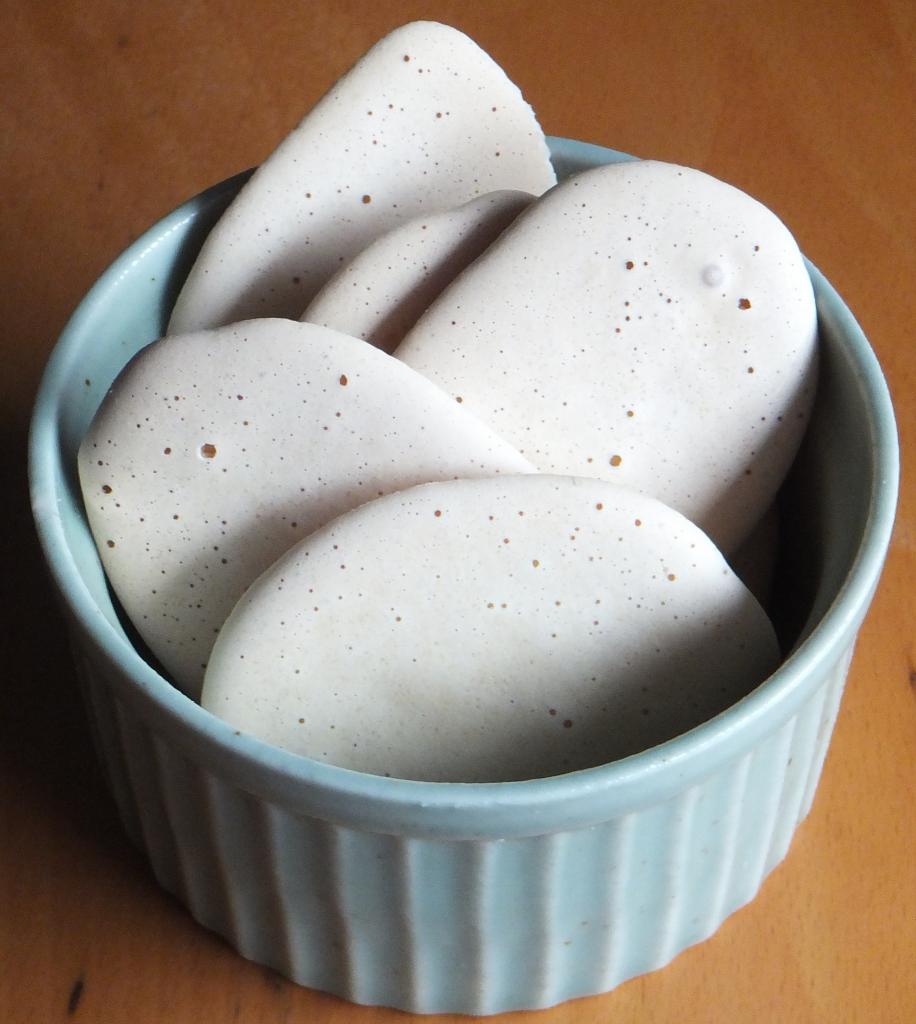 Self-Frosting Anise Cookies