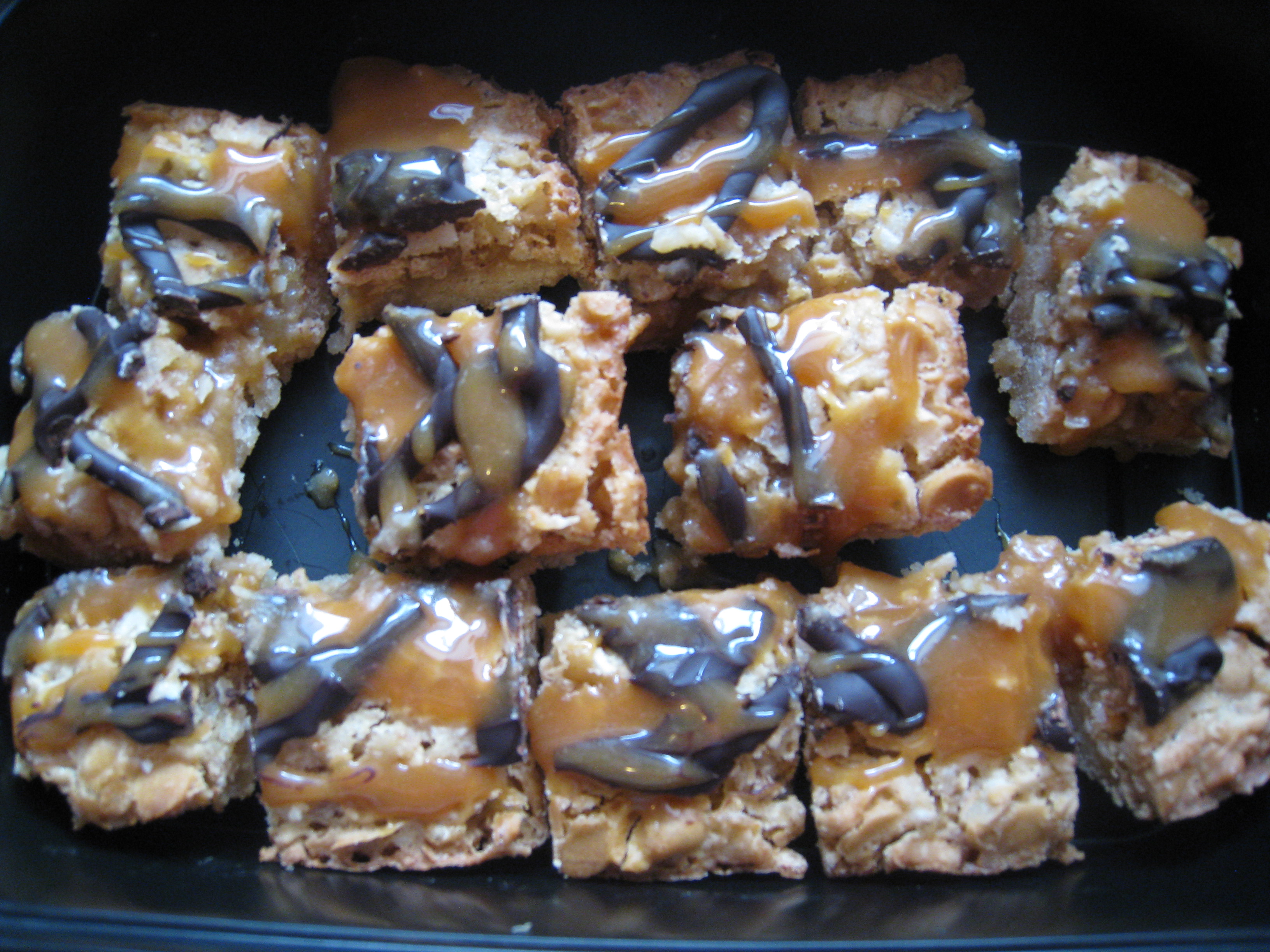 Macaroon Madness Bars