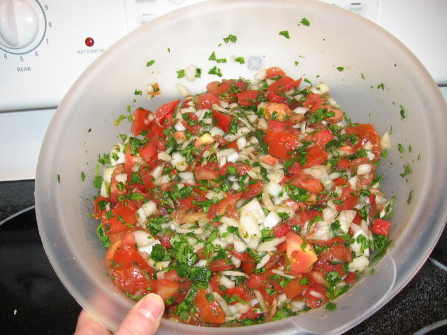 Pico De Gallo (Fresh Salsa / Salsa Cruda)