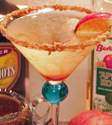 Caramel Apple Pie Martini
