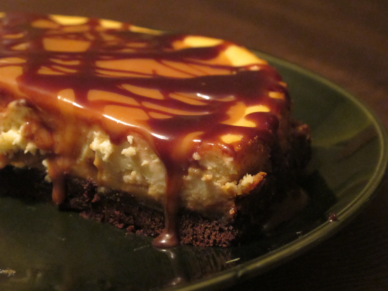 Brownie Caramel Cheesecake