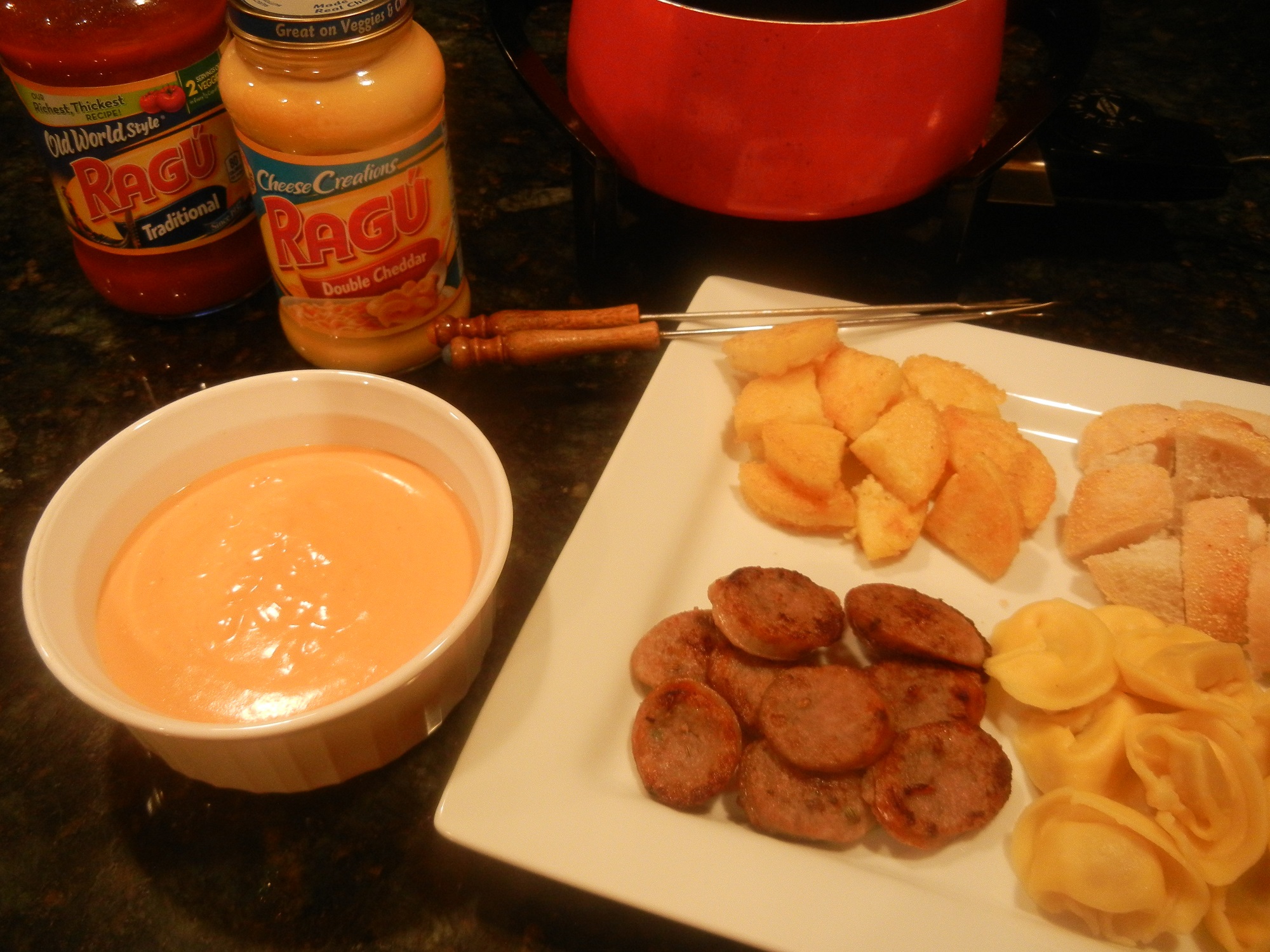 Easy Cheesy Fondue #ragu