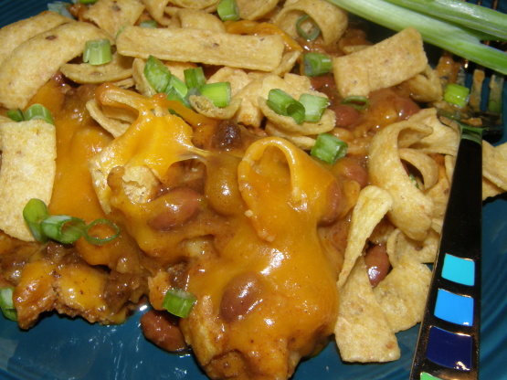 What is a recipe for Fritos chili pie?