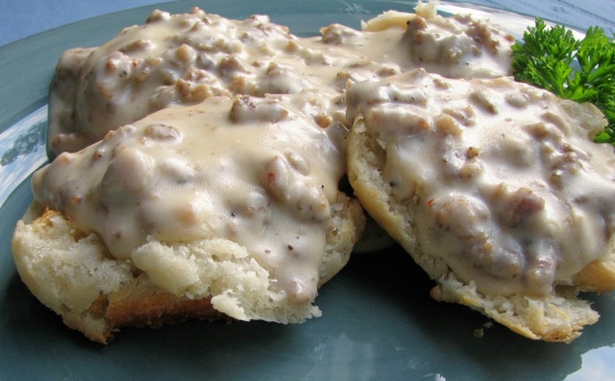 Kittencals Sausage Sawmill Gravy With Biscuits) Recipe - Genius Kitchen