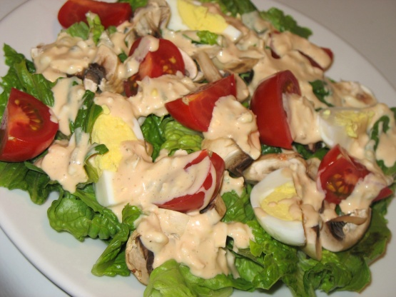 Splendid Lettuce Salad With Thousand Island Dressing