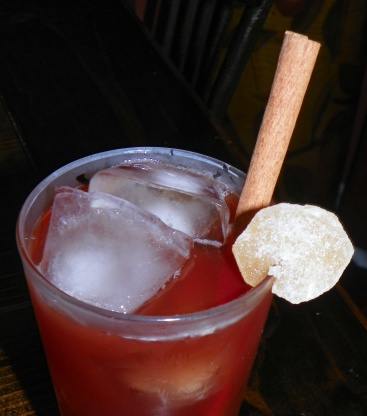 Black Currant Iced Tea with Cinnamon and Ginger