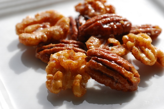 How do you make caramelized pecans?