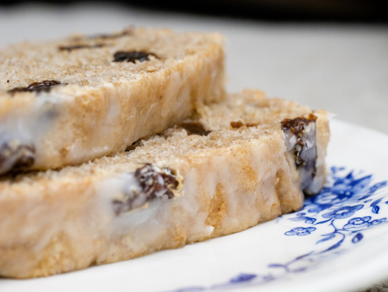 What is an easy raisin bread recipe?