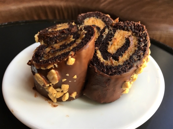 Chocolate Peanut Butter Snack Cakes