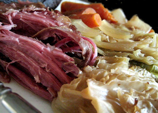 Crock Pot Corned Beef And Cabbage Recipe - Genius Kitchen
