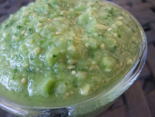 Mexican Green Sauce With Tomatillos And Avocado Salsa Verde) Recipe