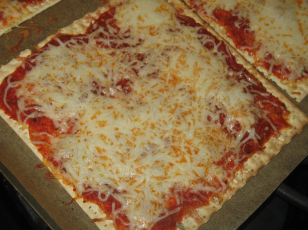 Quick Matzo Pizza Recipe