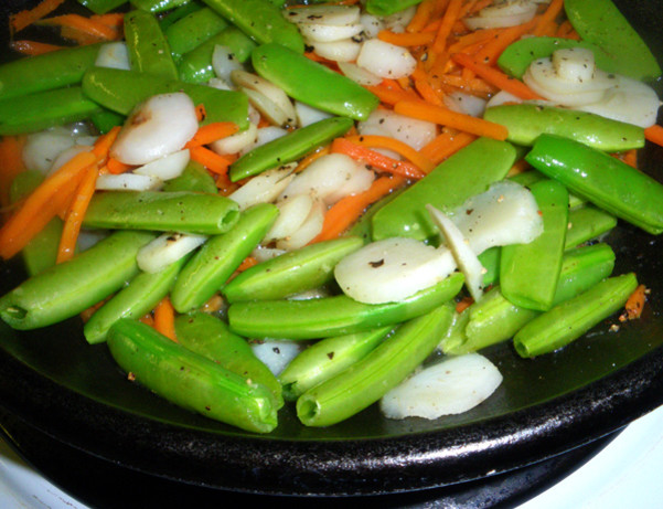 stir-fry-snow-peas-and-water-chestnuts-recipe-food