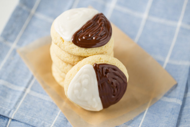 New York City Black And White Cookies Recipe - Food.com