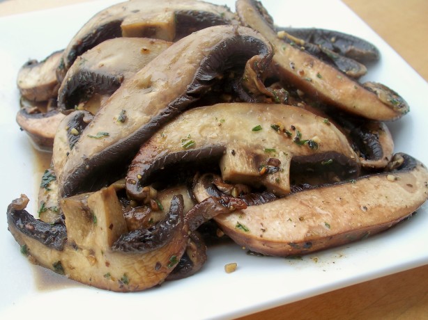 Garlicky Portabella Mushrooms Recipe - Food.com