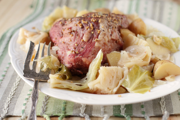 Crock Pot Corned Beef And Cabbage Recipe - Food.com