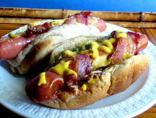 more stories you may have missed Mar 20, · Threaded Spaghetti Hot Dog Bites – don’t serve spaghetti with hot dogs. Serve it in hot dogs! These are so much fun and taste great, too! The saying “behind every great man, there’s an even better woman” – um, totally true (wink.)Servings:
