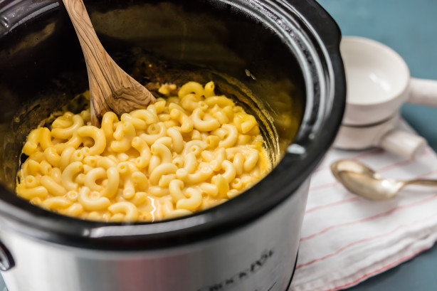 paula deen crockpot mac and cheese
