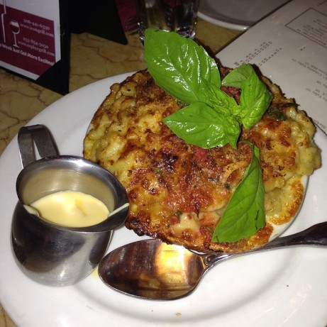 Icons Ultimate Macaroni And Cheese With Molten Cheese ...