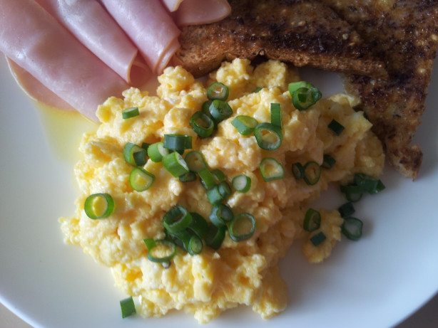 Creamy Scrambled Eggs In The Microwave Recipe - Food.com