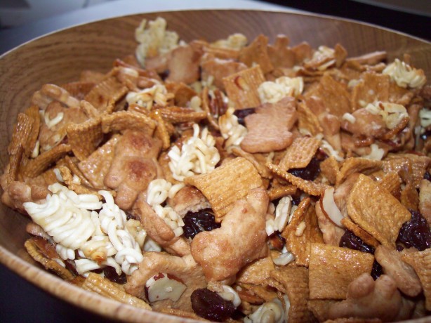 Cinnamon Snack Mix