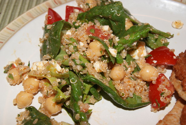 Quinoa, Garbanzo, and Spinach Salad with Smoked Paprika Dressing