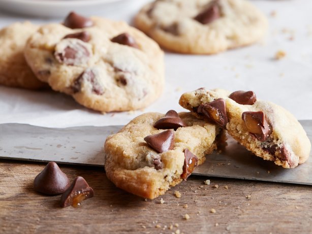 Caramel Filled DelightFulls&trade; Chocolate Chip Cookies