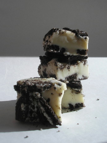 Oreo fudge recipe easy Dec 13, · This cookies and cream fudge is loaded with Oreo cookies! Best part is that you don't even need a candy thermometer! This is an easy fudge sansclicker.mle: American.