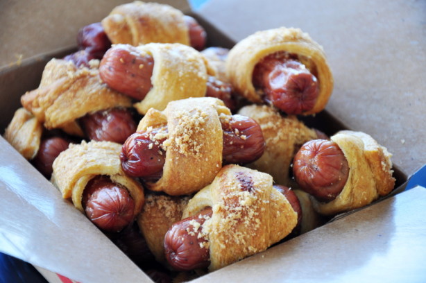 Mini Pigs-In-A-Blanket Recipe - Food.com