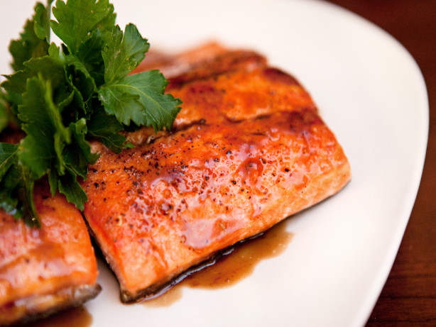 Seared Salmon with Balsamic Glaze