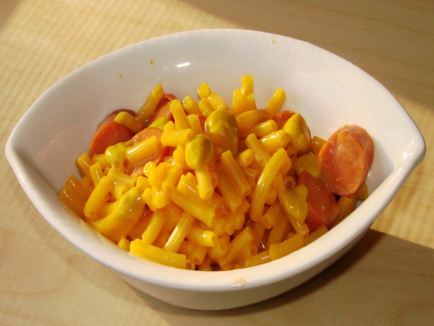 how to make mac n cheese with hotdogs