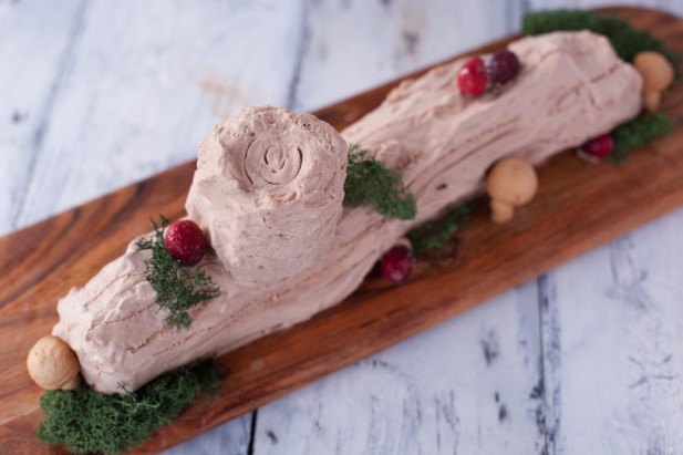 Chocolate Christmas Log Cookie Cake