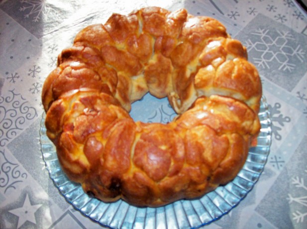 Pepperoni and Mozzarella Monkey Bread