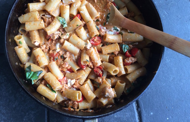 Chicken Bolognese & Rigatoni Pasta