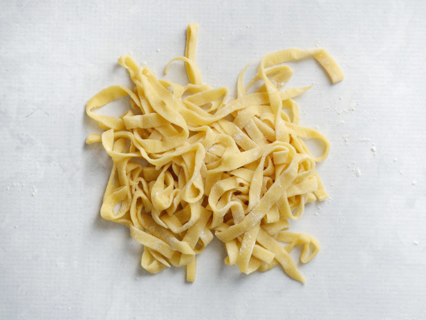 How to Make Homemade Pasta -- Loosen Noodles