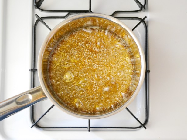 How to Make Caramel - Caramelize