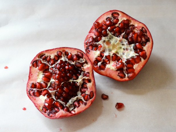 How to Eat a Pomegranate - Crack the Inner Ribbing